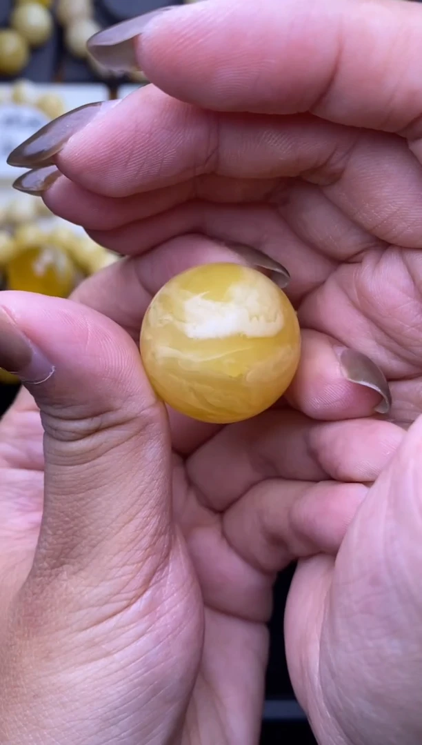 裸石琥珀未镶嵌大小姐珠宝4