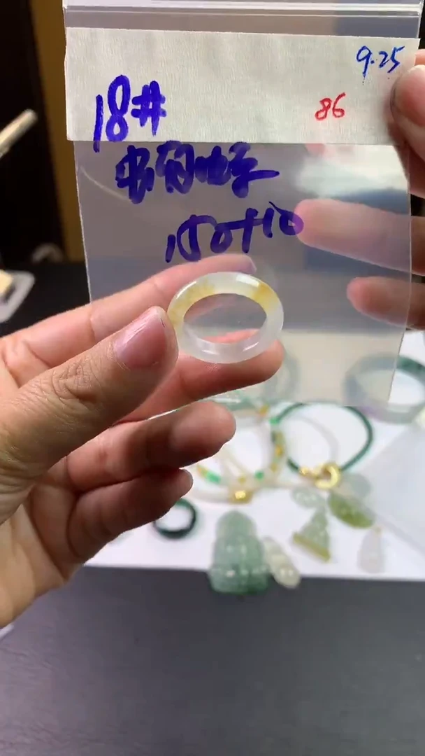 未镶嵌定制翡翠蝴**舞毛货需精细抛光拍一发一