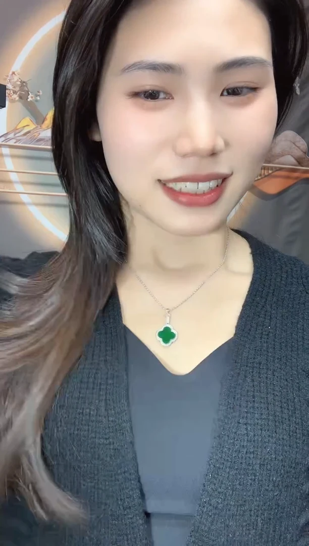 【闪购商品】翡翠吊坠(不含链)银S925镶嵌四叶草【多样性发其一】