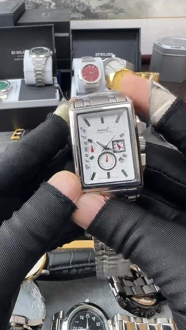 电子机芯锻造碳钢国产男士腕表