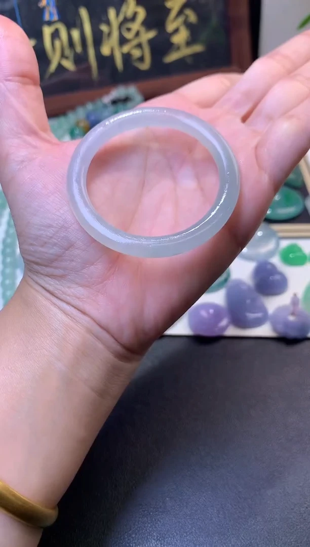 未镶嵌定制翡翠毛货