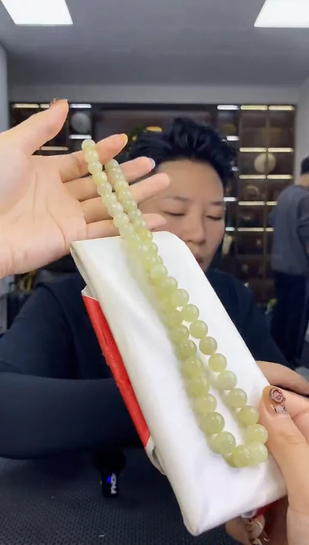 颈饰未镶嵌和田玉2