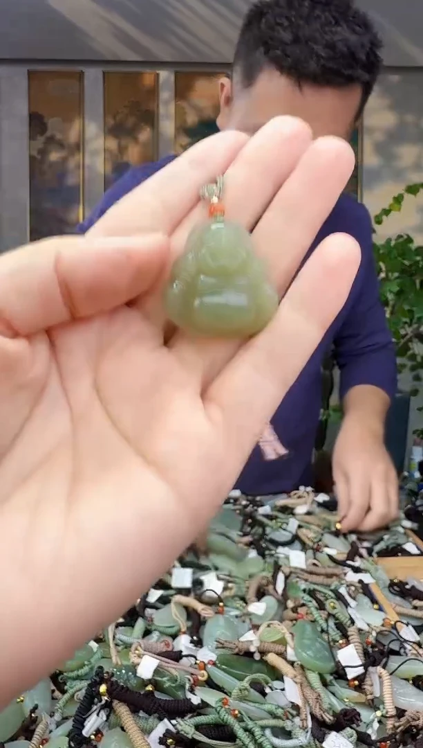 未镶嵌和田玉挂件拍一发一