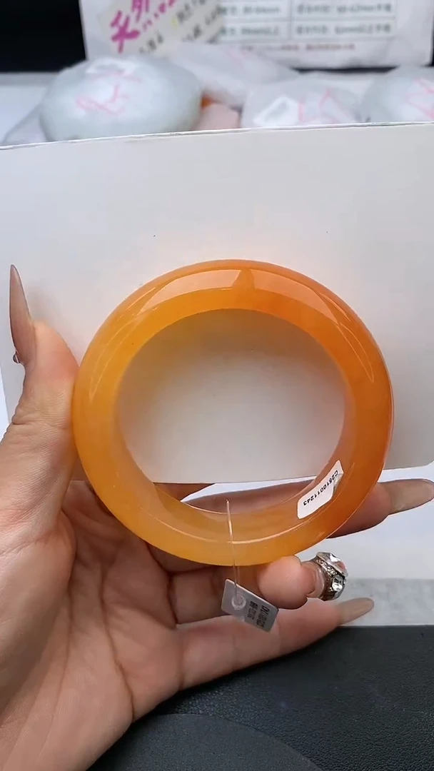 未镶嵌手镯石英质玉w8-HHB55+