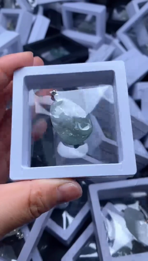 【闪购商品】翡翠吊坠(不含链)未镶嵌38836