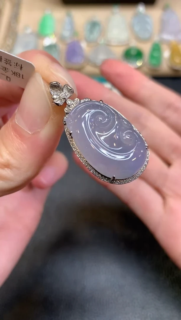 【闪购商品】翡翠颈饰18K金镶嵌如意【无服务费】