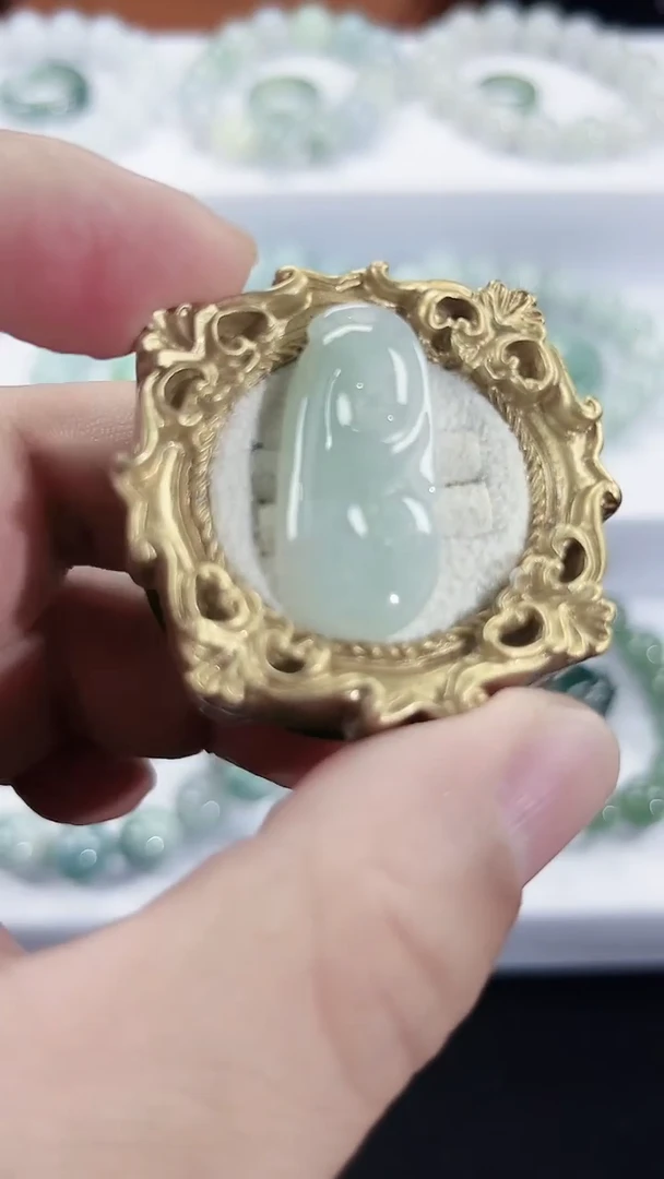 颈饰未镶嵌翡翠天然缅甸A货翡翠    如意题材