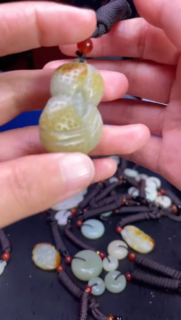 颈饰未镶嵌和田玉123