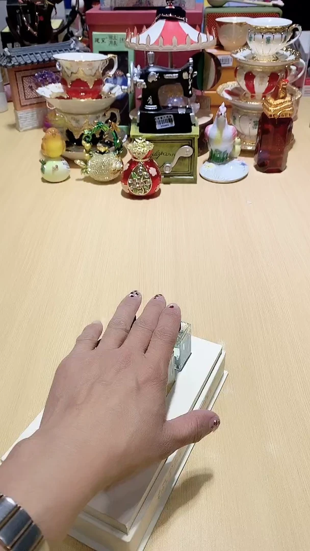 瓷片全场正品  一件不留@1