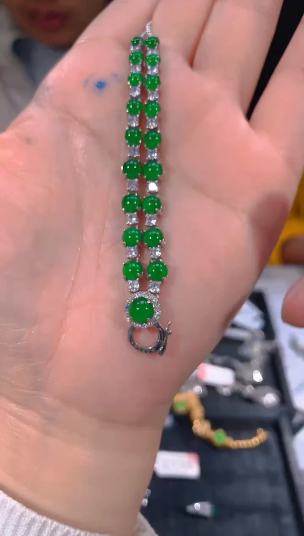 【闪购商品】定制翡翠未镶嵌58多样性发货（发其一）