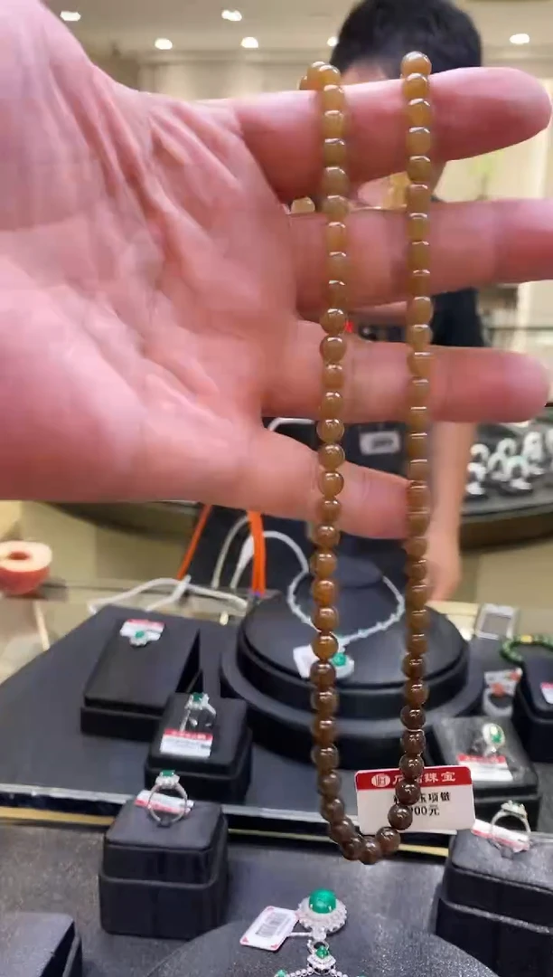 和田玉未镶嵌颈饰亏米福利