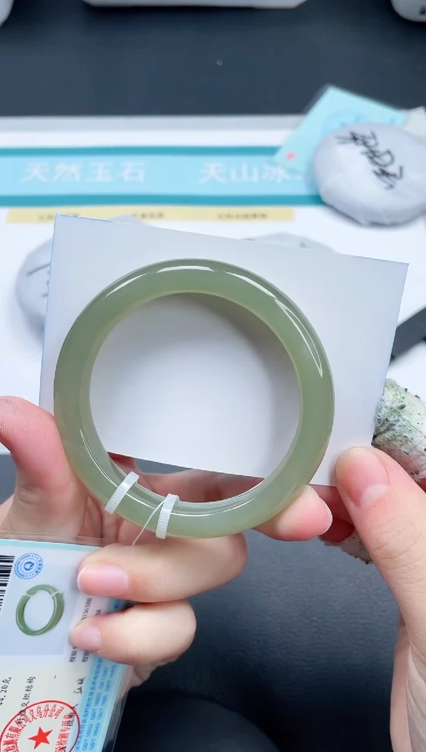 和田玉手镯未镶嵌25V342-54