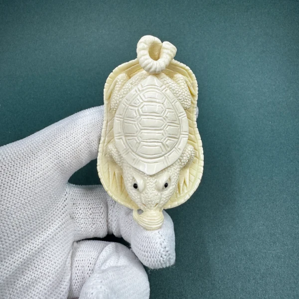 E6603天然猛犸牙雕刻件 支持鉴定 假一罚四