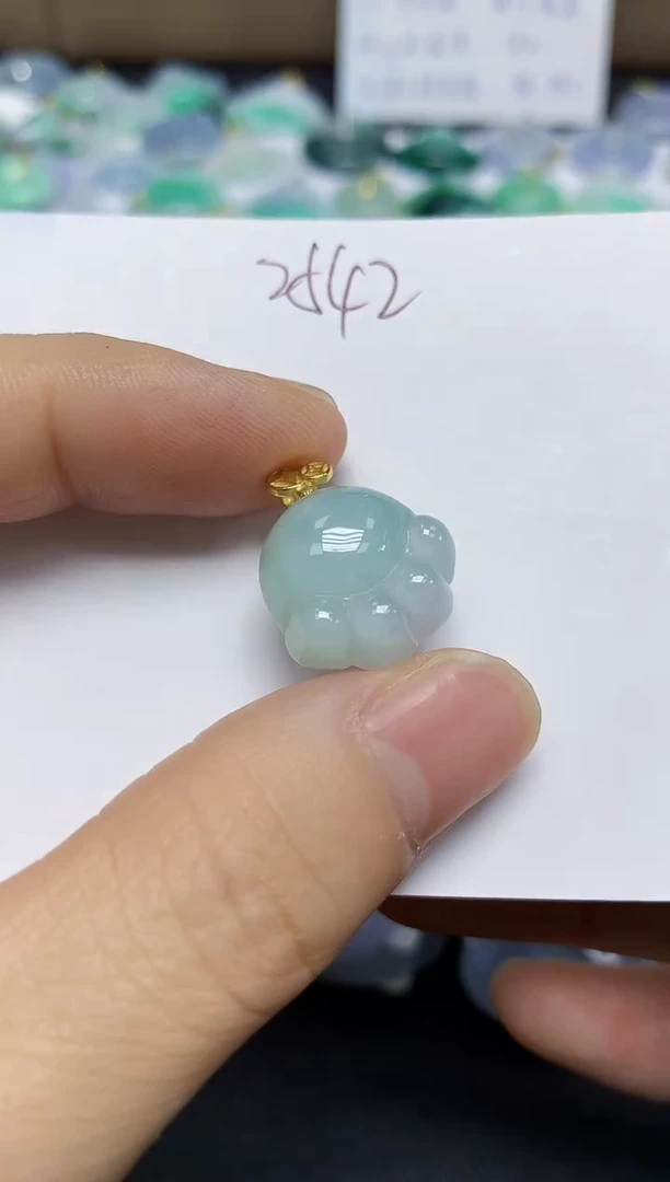 翡翠未镶嵌颈饰天然缅甸翡翠A货