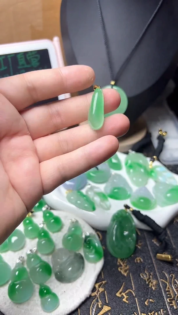 颈饰未镶嵌翡翠所见即所得，一图一物