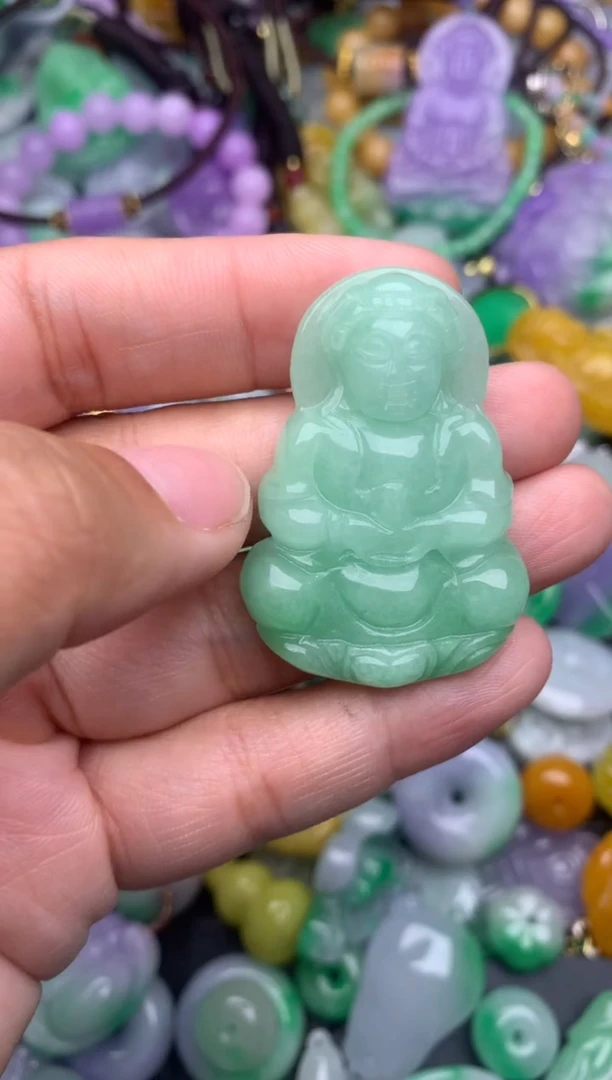 颈饰未镶嵌翡翠天然缅甸翡翠吊坠