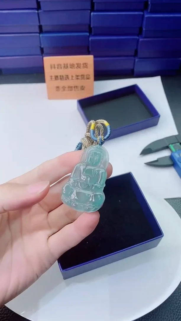 翡翠未镶嵌颈饰1111111111