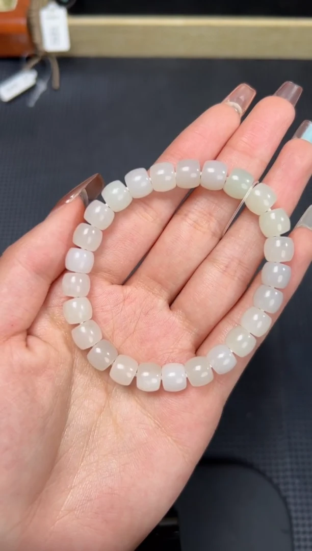 未镶嵌手串和田玉398