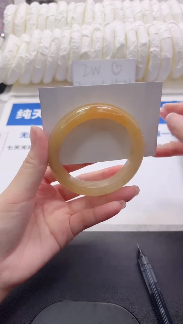 石英质玉手镯未镶嵌166-57