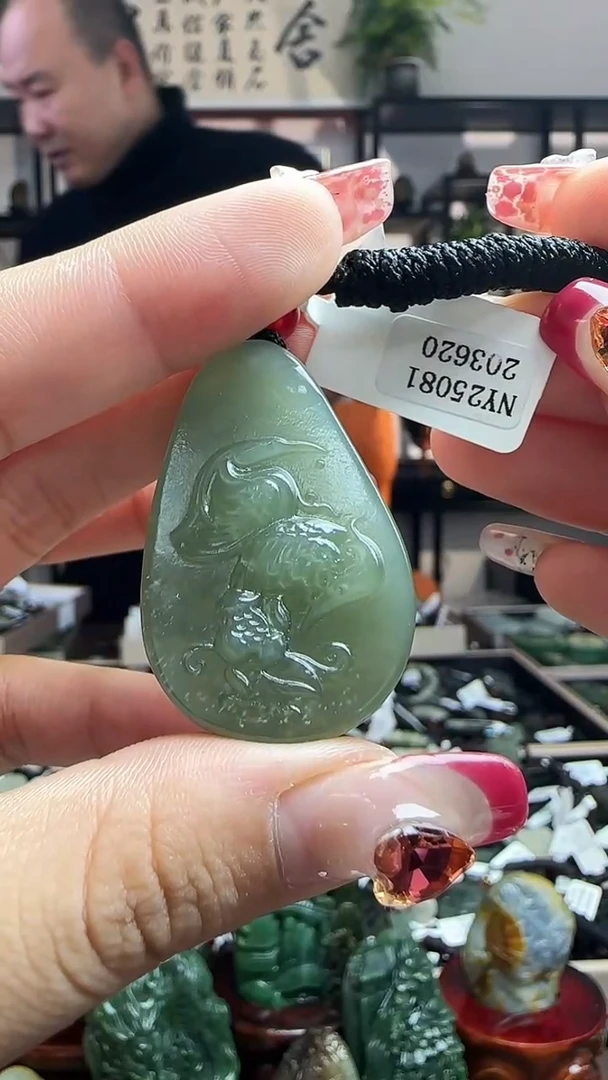 颈饰未镶嵌和田玉3620