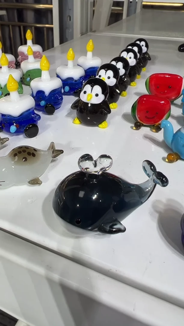 手工艺品琉璃谁****架鲸鱼