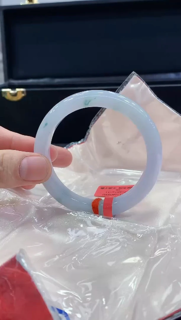 未镶嵌手镯翡翠翡翠手镯