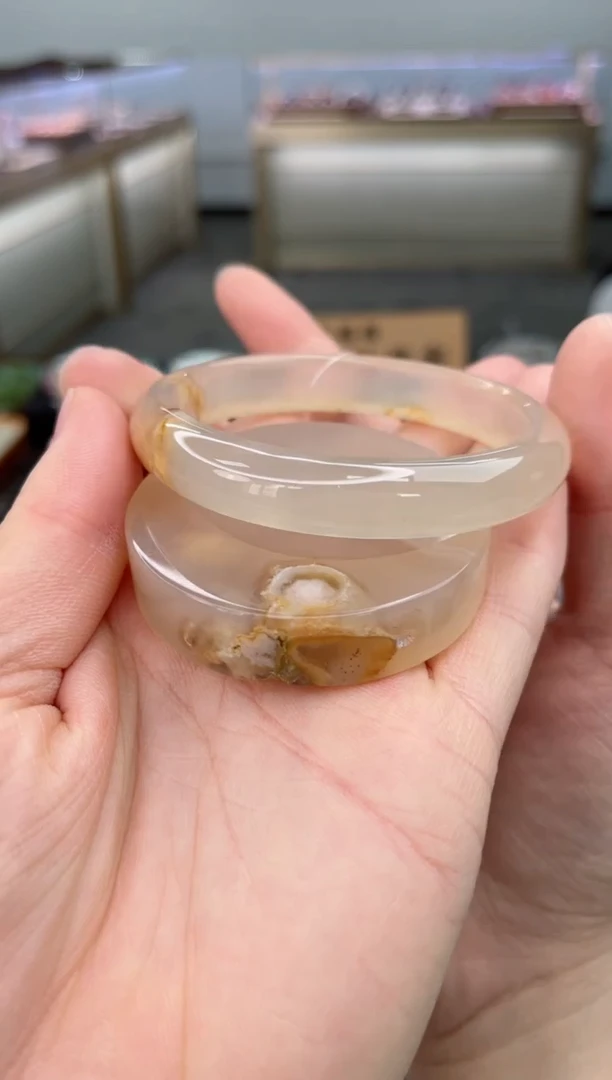 石英质玉手镯未镶嵌58圈口（赠品镯心）3537241