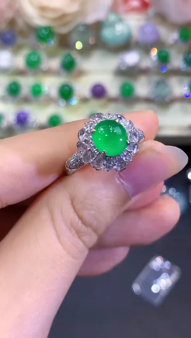 18K金镶嵌戒指翡翠B301