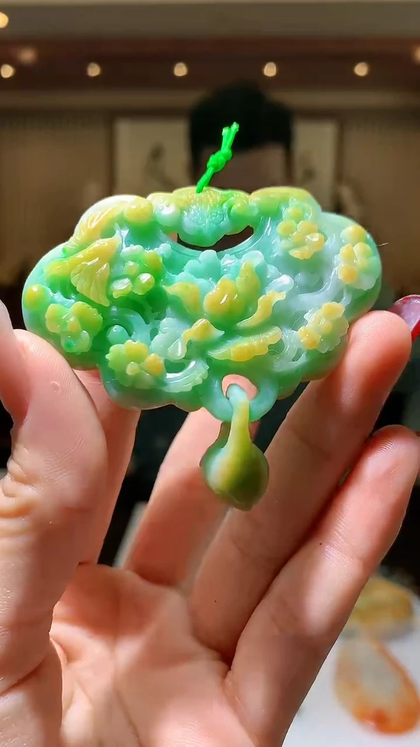 【闪购商品】定制翡翠未镶嵌1085hm-毛货挂件58