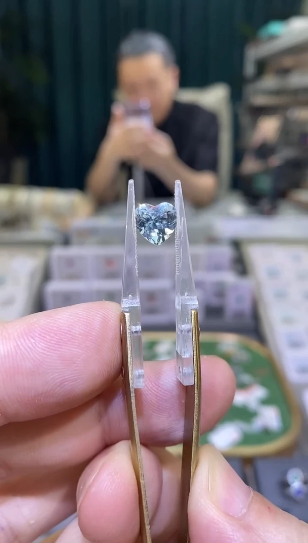 海蓝宝石裸石未镶嵌天然海蓝宝裸石2.11ct