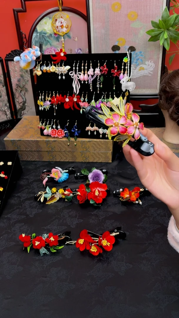 刺绣小*非遗苏绣手工饰品