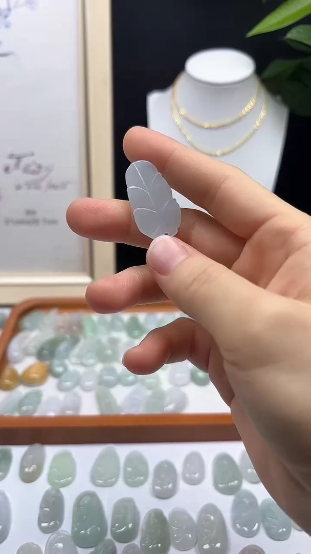 颈饰未镶嵌翡翠叶子6