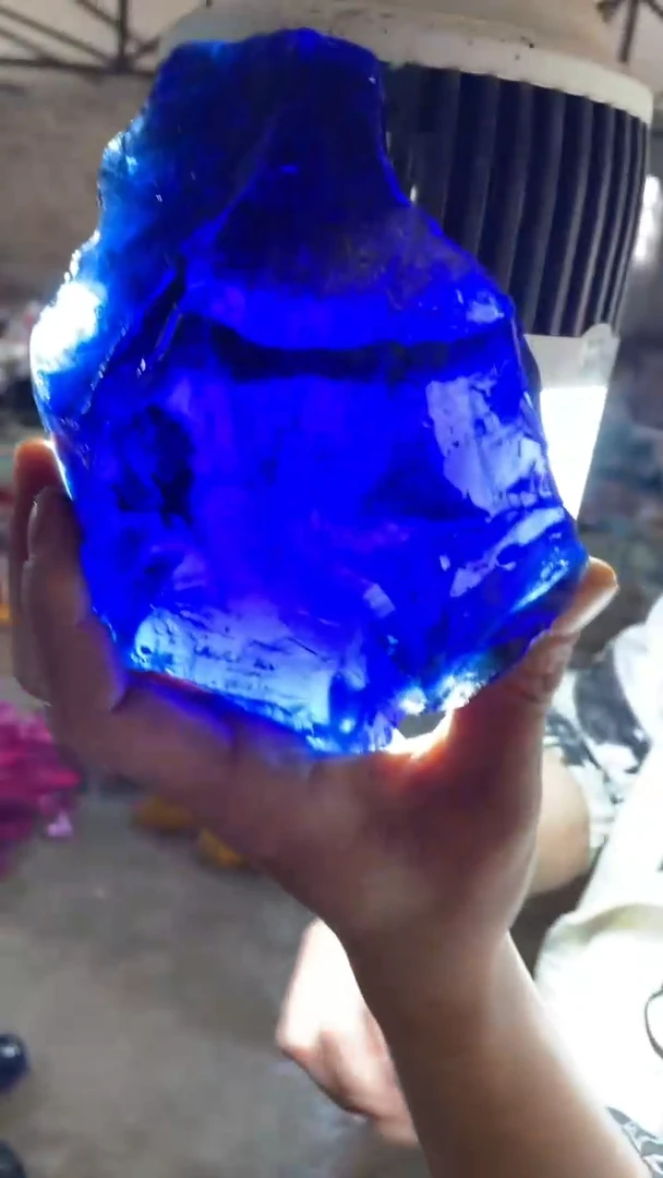 新疆五彩石原石摆件