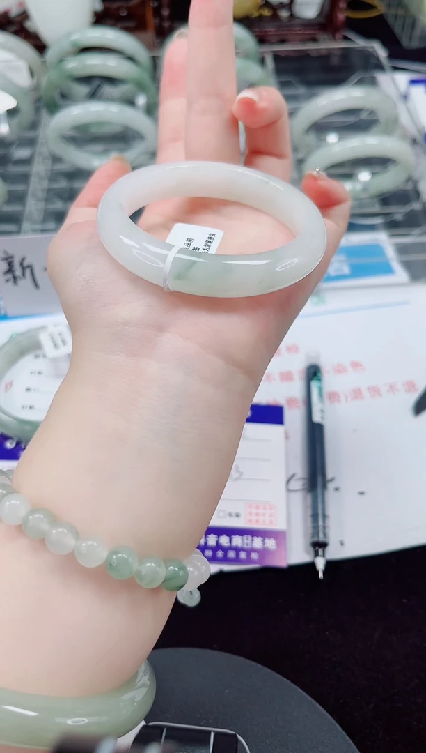 未镶嵌手镯石英质玉42-53/54