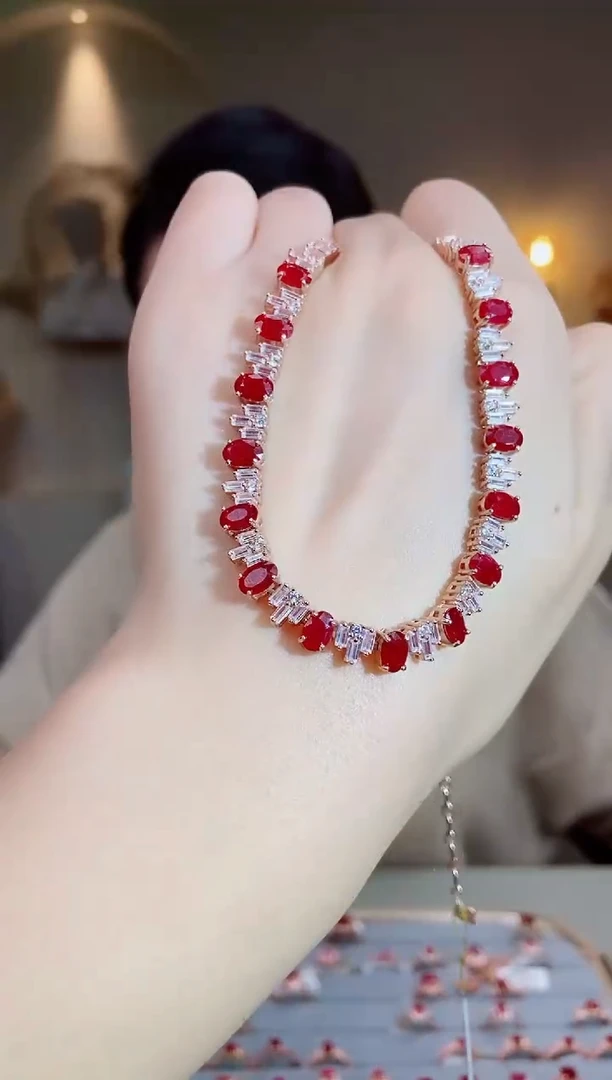 银S925镶嵌颈饰红宝石颈饰
