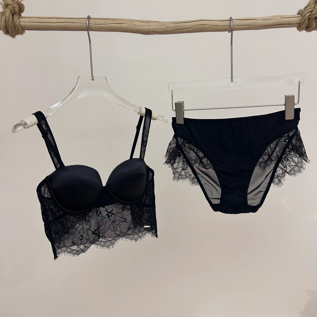 苍趣蕾丝纯欲美背抹胸文胸内衣套装仪式感氛围浪漫性感内衣