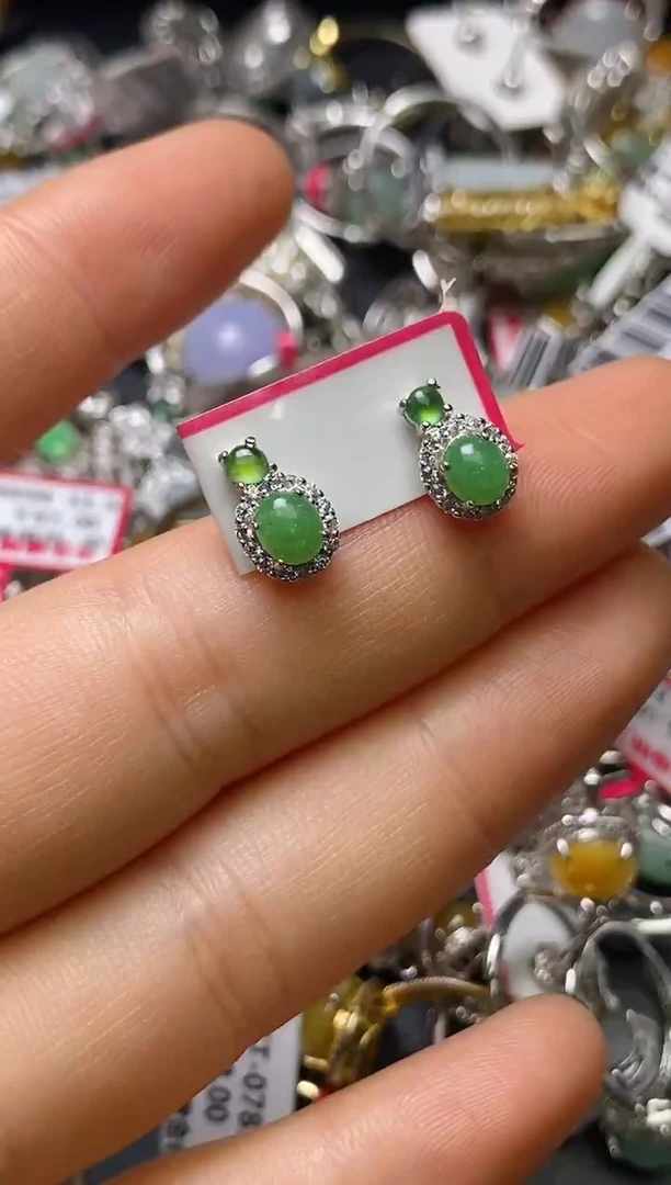 银S925镶嵌戒指翡翠百内无证书