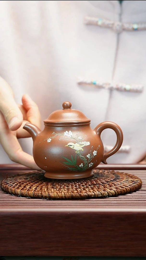 茶壶紫砂【潘仕堂】  南山红   潘壶【泥绘】  200cc   潘华娣制