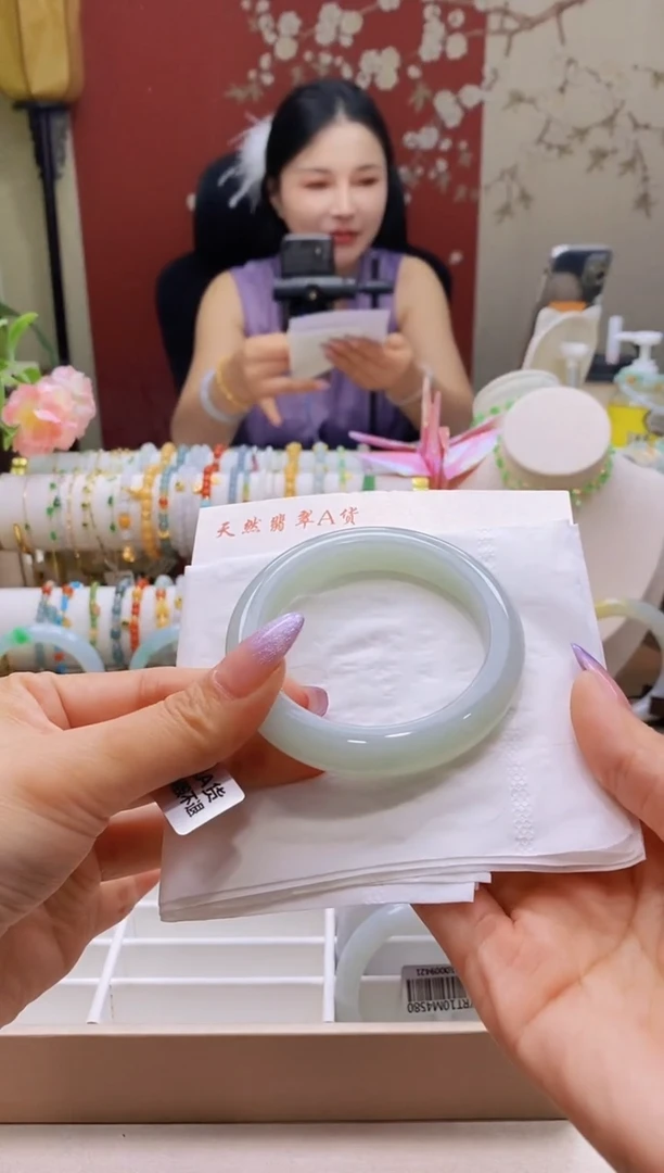 翡翠手镯未镶嵌118号6.3/11.9*8.5