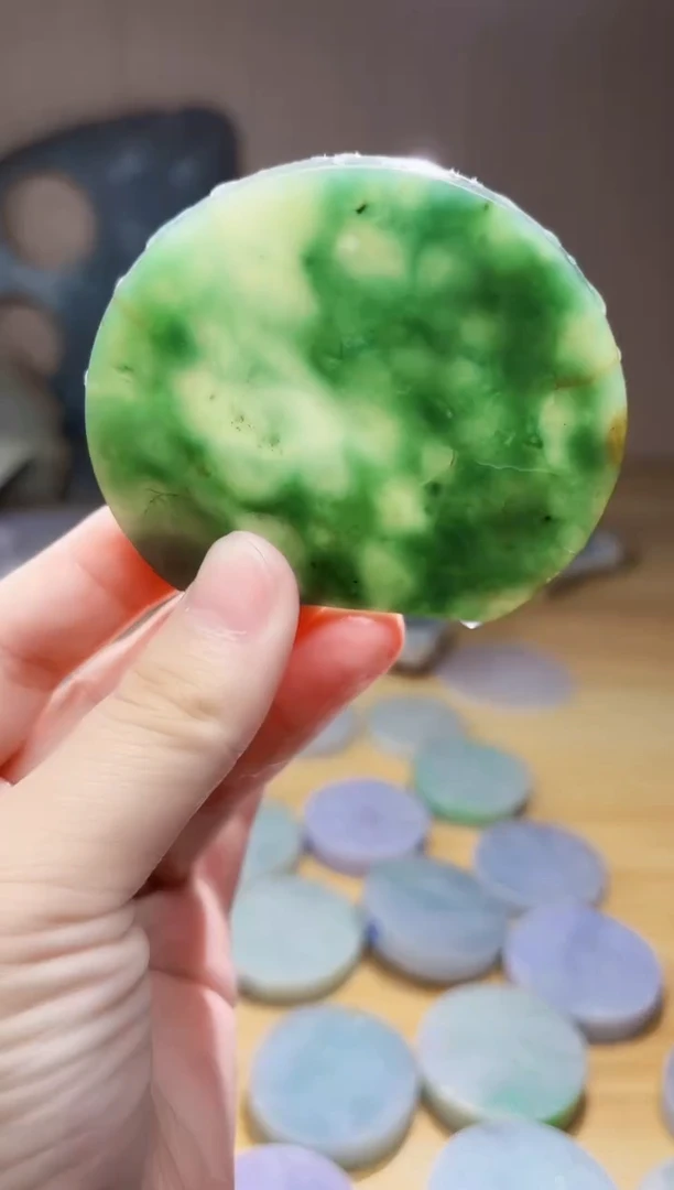 翡翠未镶嵌颈饰翡翠A货 姜谭248