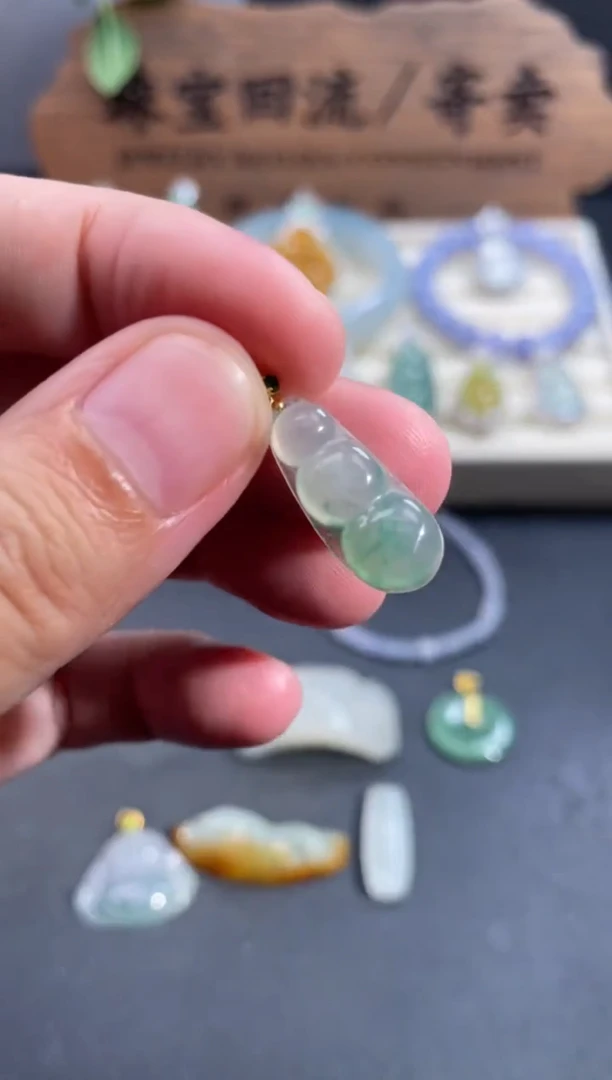 翡翠18K金镶嵌颈饰4 中国好珠宝