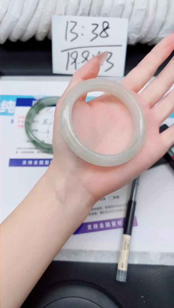 未镶嵌手镯石英质玉A131-55/56