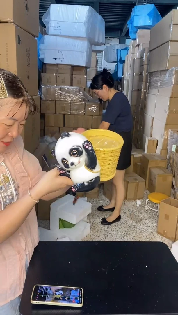 树脂小熊猫花盆.