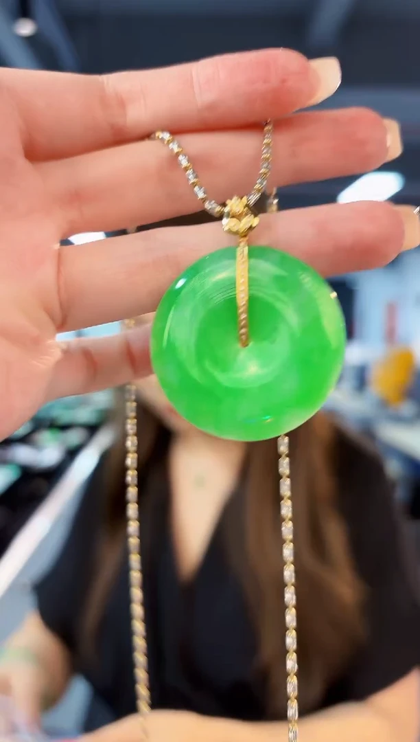 翡翠18K金镶嵌吊坠(不含链) 缅料A货/支持复检/一件