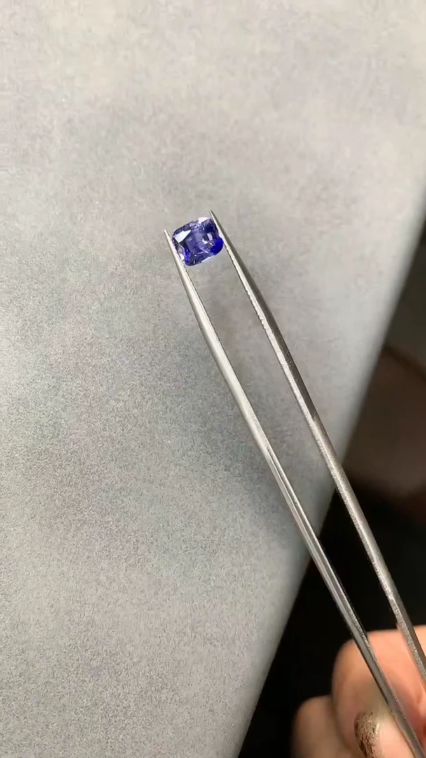 裸石蓝宝石蓝宝石裸石1.22ct