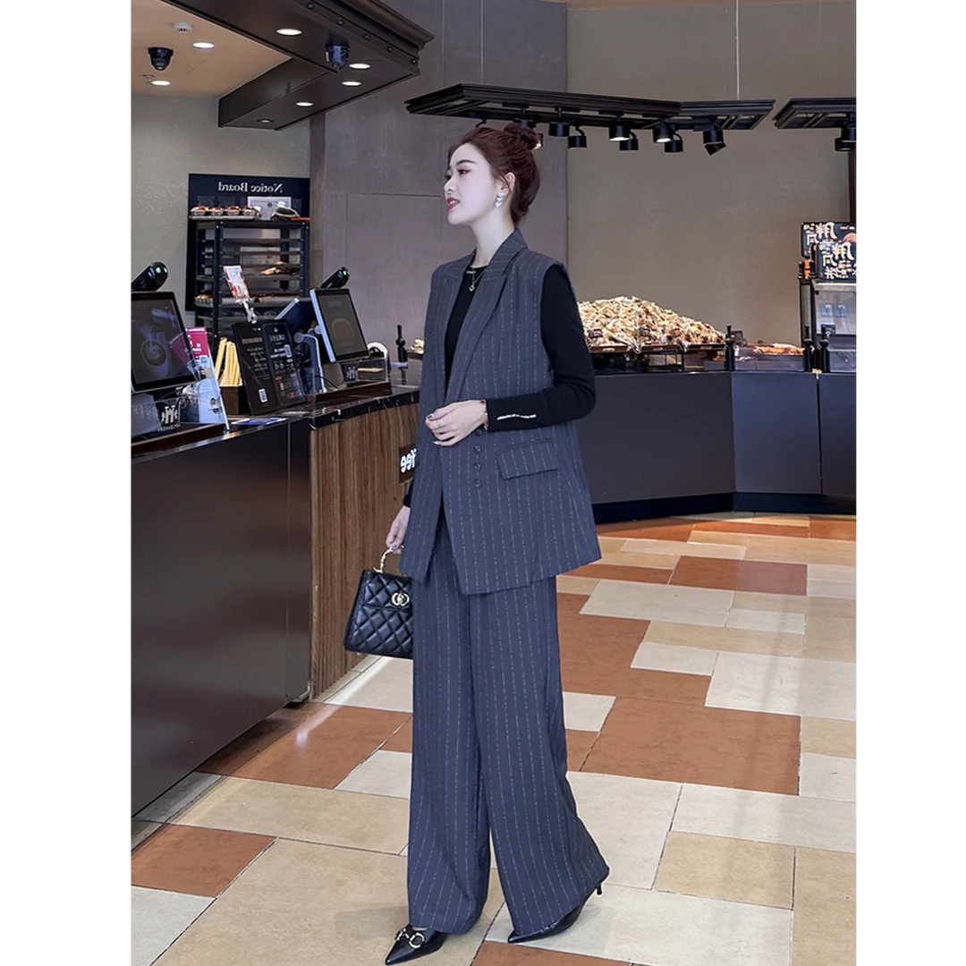 大码女装无袖条纹高级西装马甲套装胖mm气质通勤小众阔腿裤两件套
