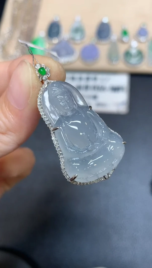 【闪购商品】翡翠吊坠(不含链)18K金镶嵌观音【无服务费