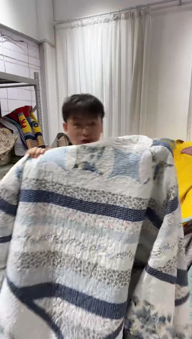 棉23*250纯棉床盖78号瑕疵破损