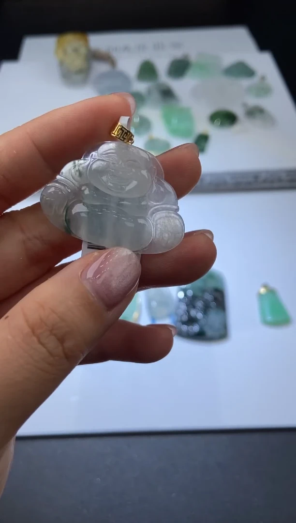 颈饰18K金镶嵌翡翠302893 多人