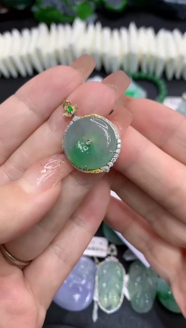 吊坠(不含链)18K金镶嵌翡翠11